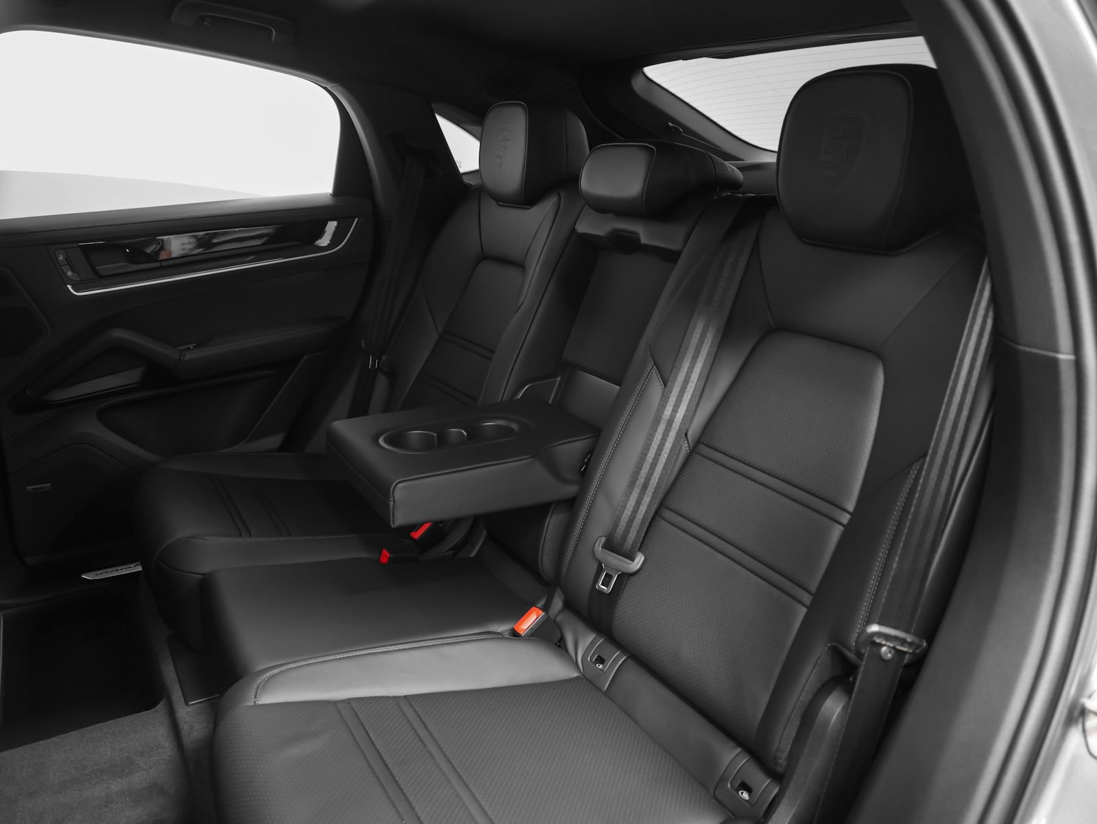 New 2026 Porsche Cayenne E-Hybrid Coupe AWD/4WD image 46