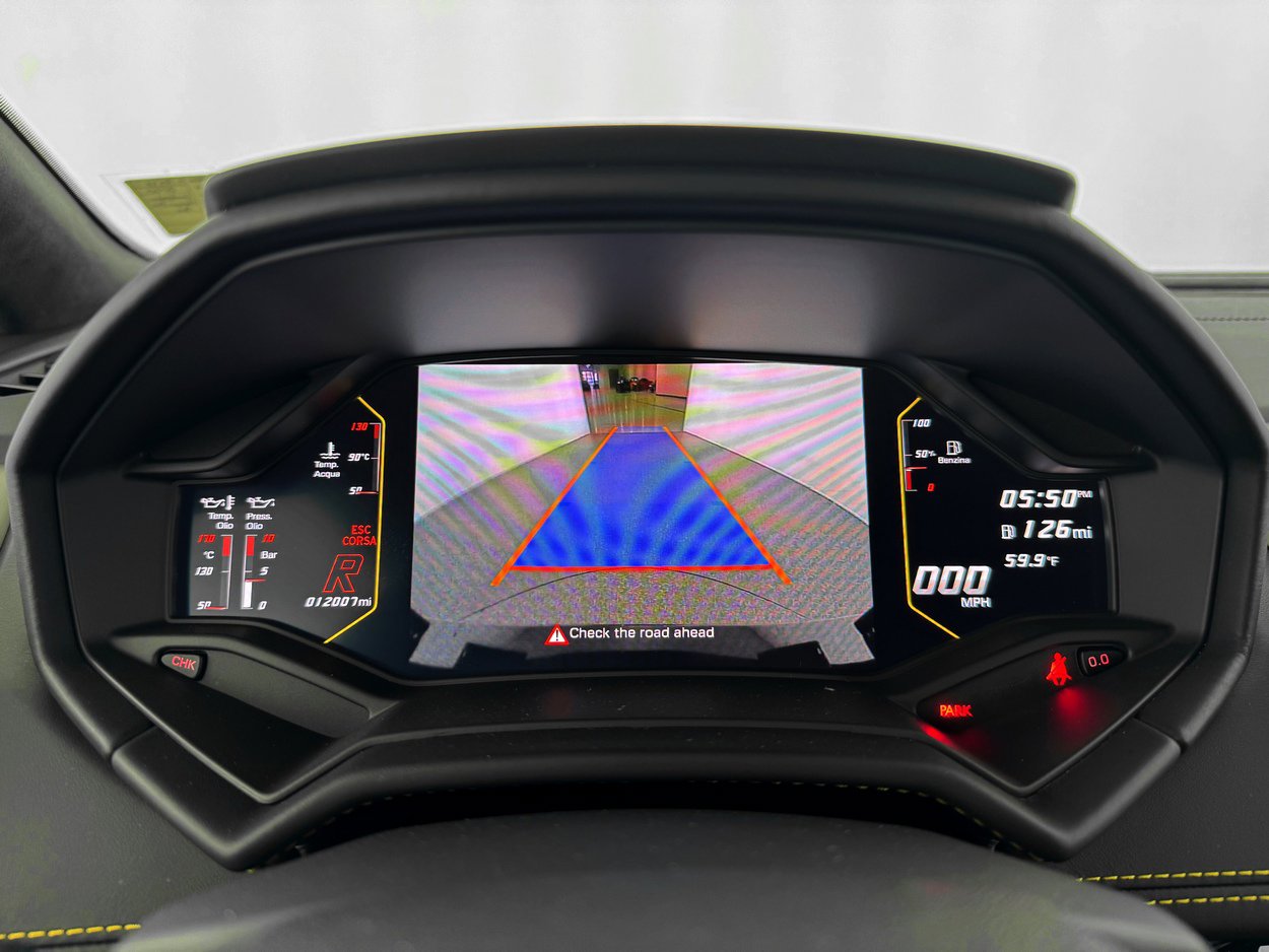 Used 2020 Lamborghini Huracan EVO image 28