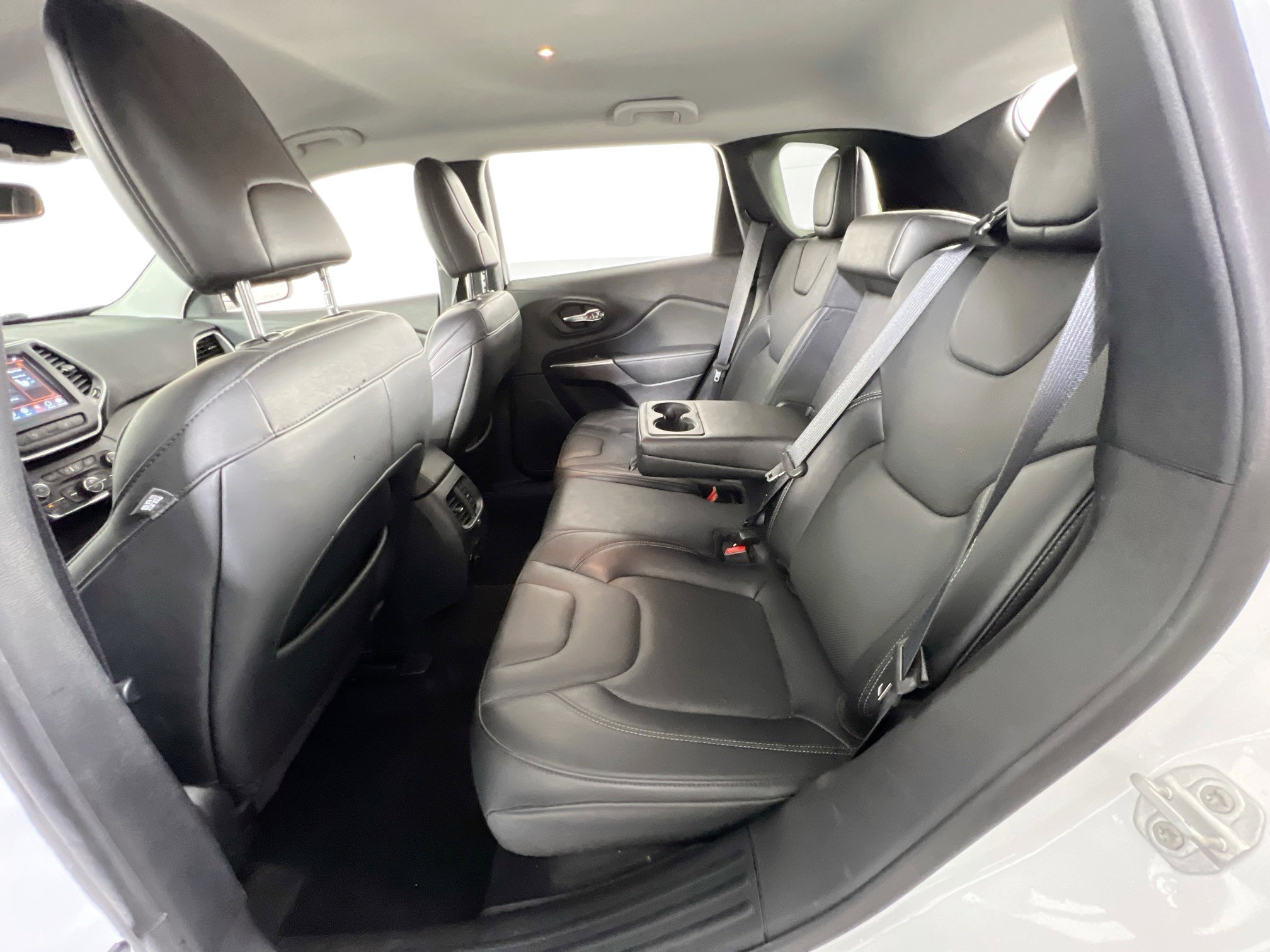 Used 2021 Jeep Cherokee Latitude Lux w/ Comfort/Convenience Group image 23