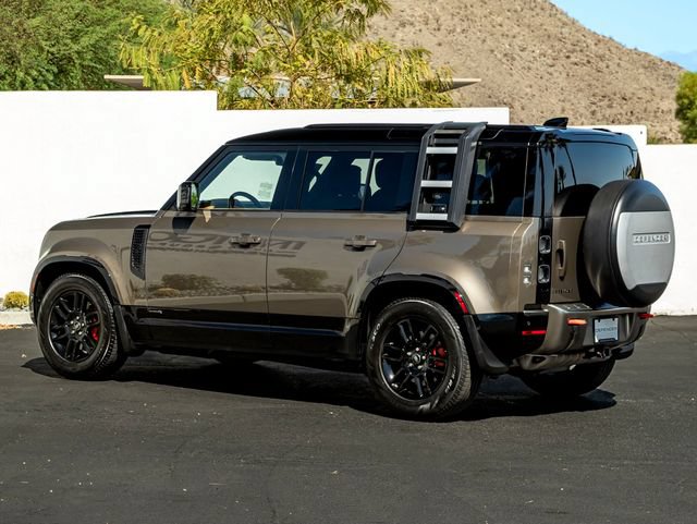 Certified 2022 Land Rover Defender 110 X AWD/4WD image 9