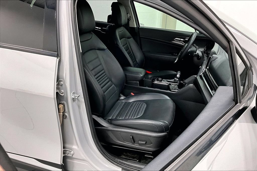 Used 2023 Kia Sportage SX FWD image 9