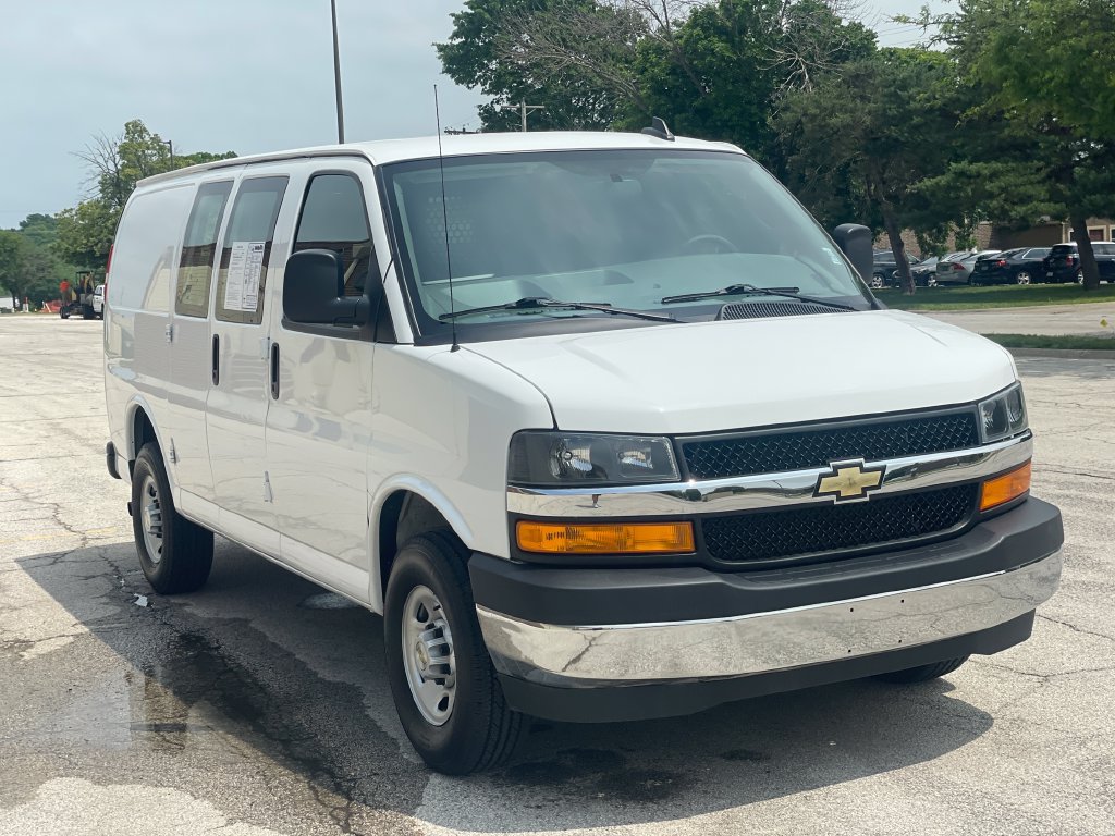 Used 2024 Chevrolet Express 2500 w/ Driver Convenience Package RWD image 7