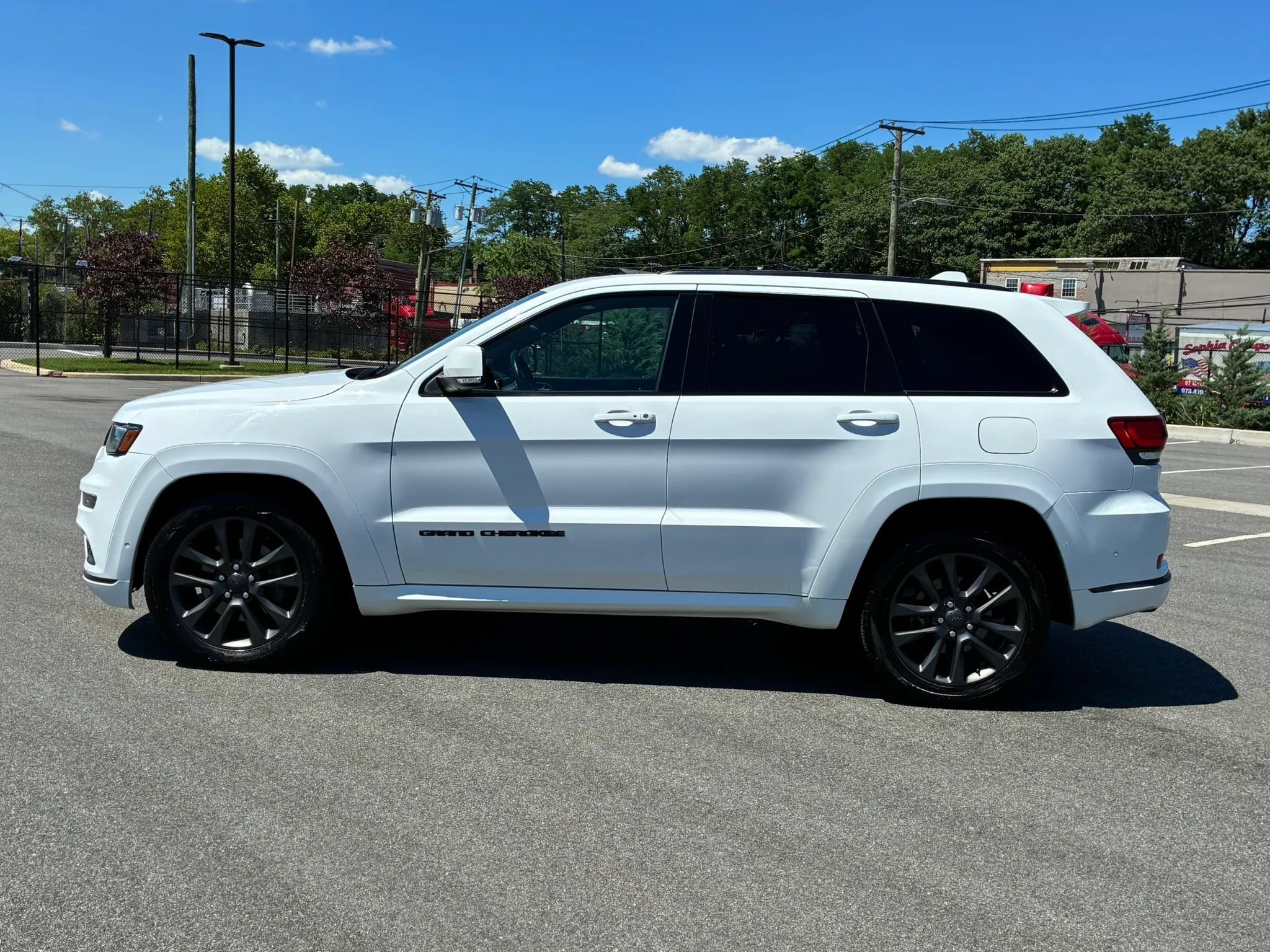 Used 2018 Jeep Grand Cherokee High Altitude AWD/4WD image 4