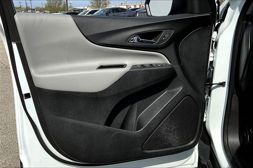 Used 2022 Chevrolet Equinox LS w/ LS Convenience Package image 25