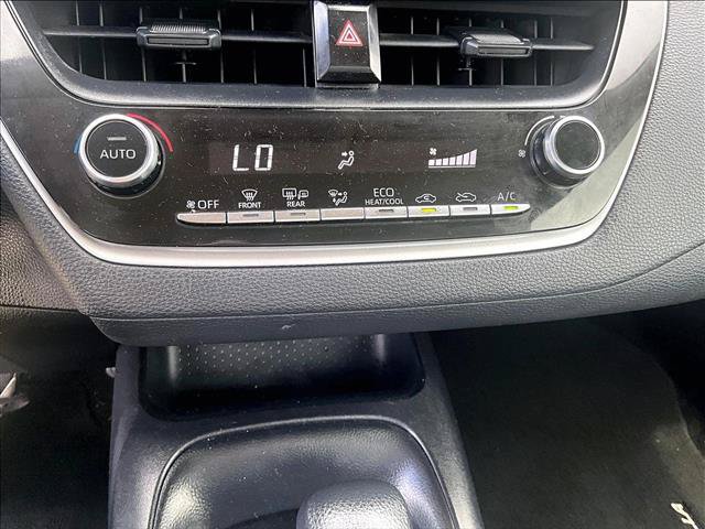 Used 2020 Toyota Corolla LE FWD image 24