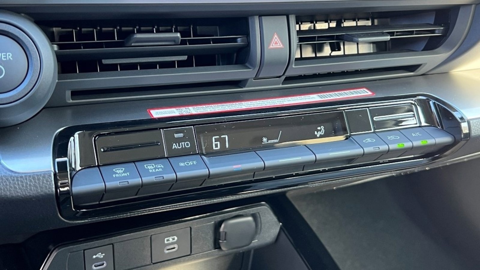 New 2026 Toyota Prius LE image 17