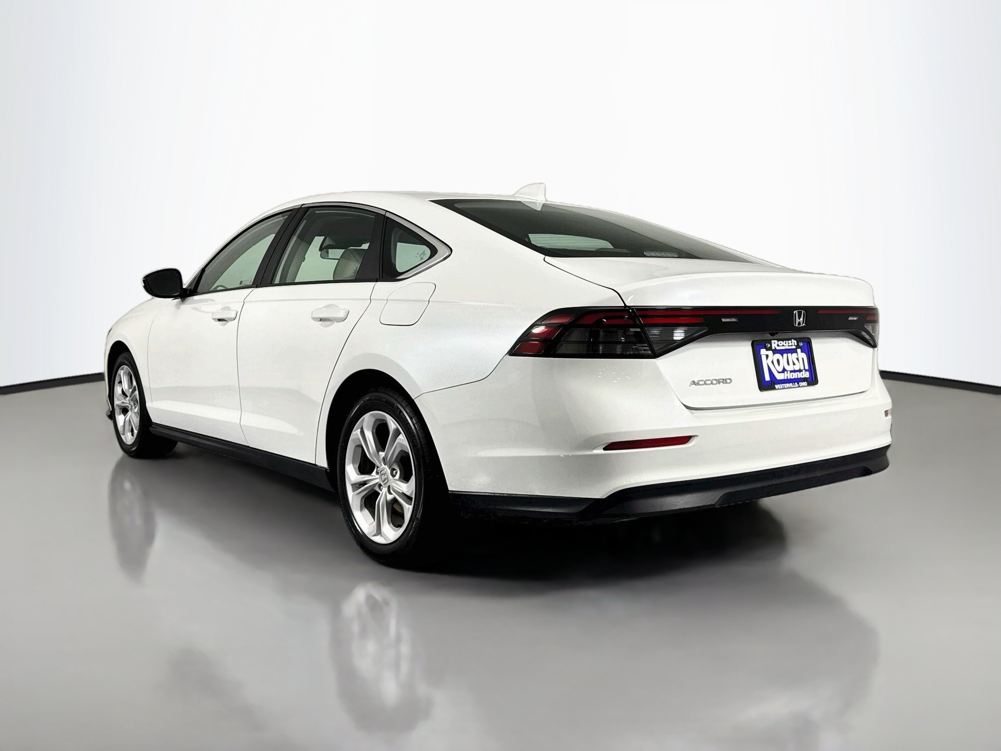 Used 2025 Honda Accord LX image 7