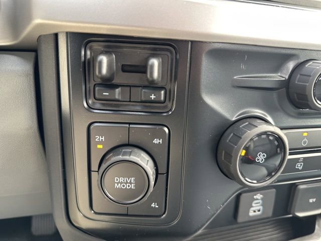 New 2026 Ford F550 4x4 Regular Cab Super Duty image 18