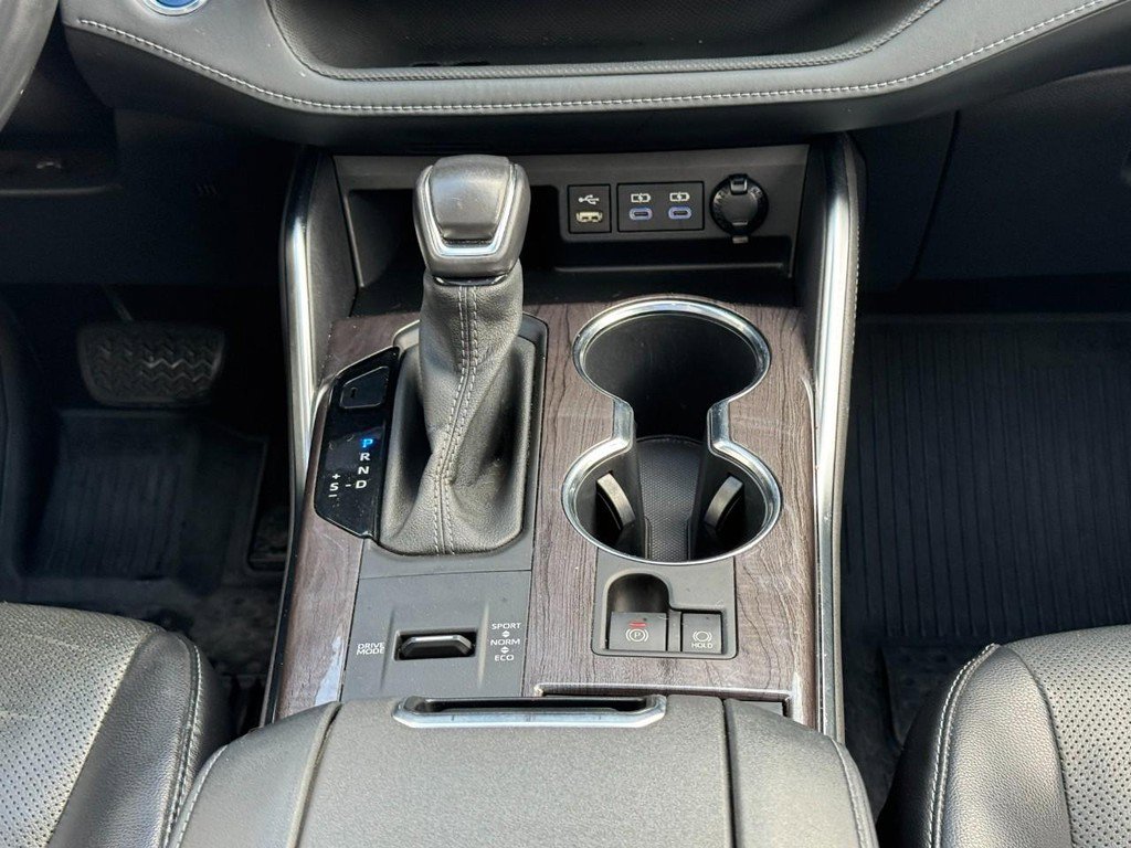 Used 2022 Toyota Highlander Platinum image 15