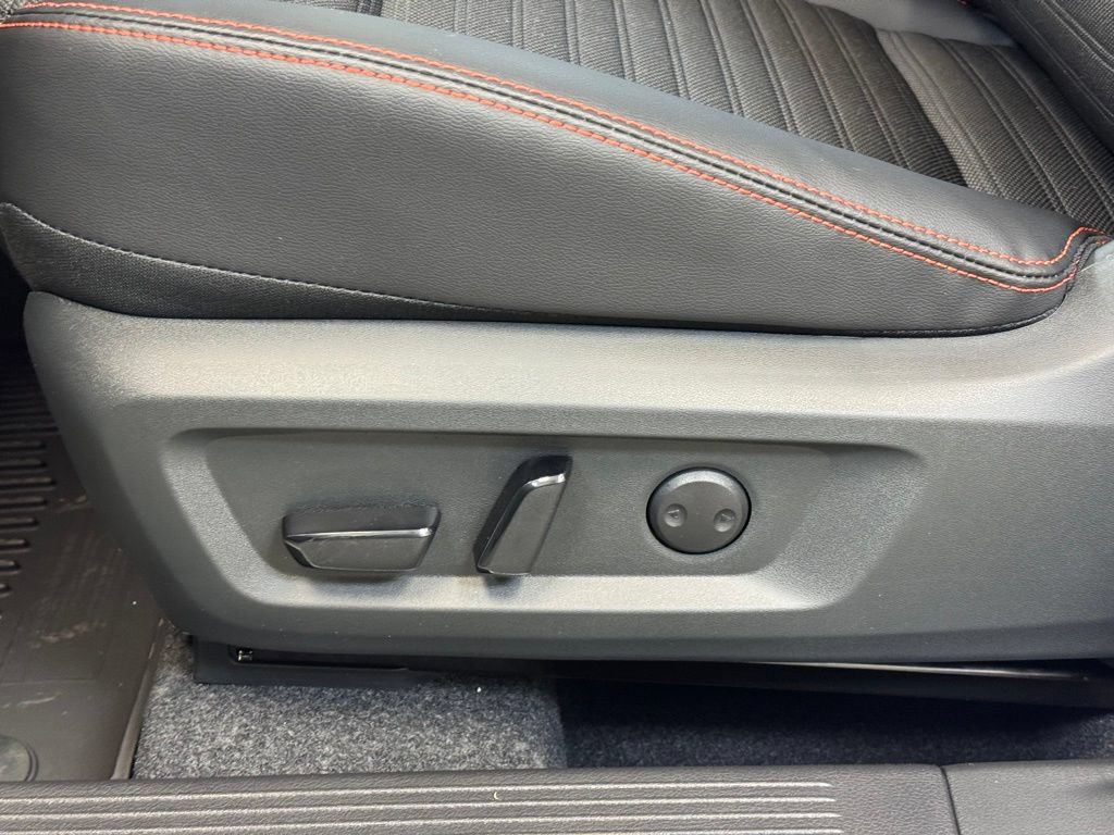 New 2026 Nissan Rogue SV AWD/4WD image 10