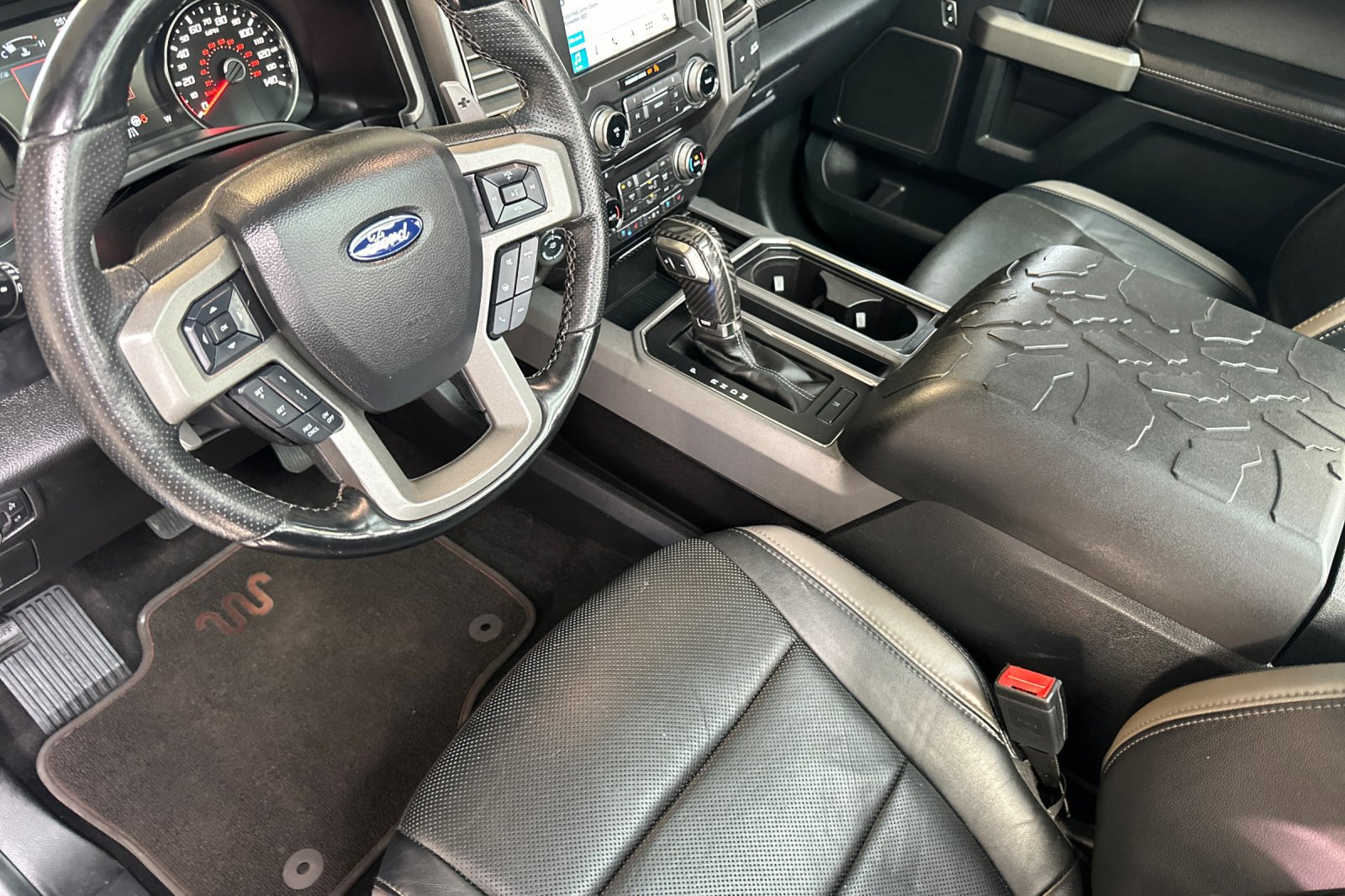 Used 2018 Ford F150 Raptor w/ Equipment Group 802A Luxury image 7