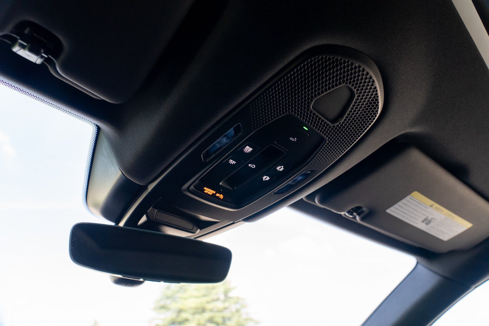 Certified 2025 Porsche Cayenne AWD/4WD image 29