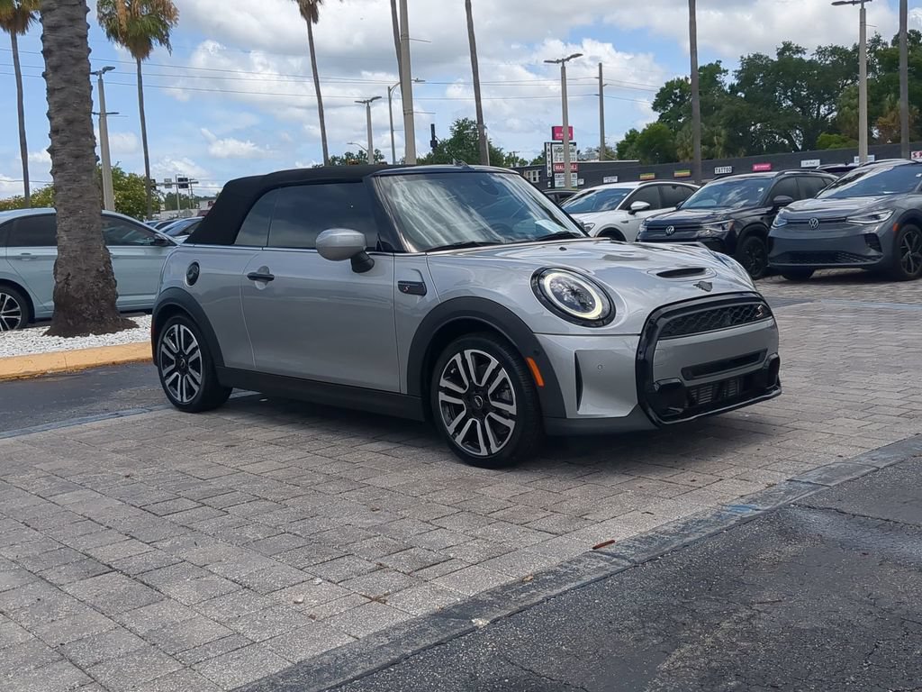 Used 2024 MINI Cooper S FWD image 2