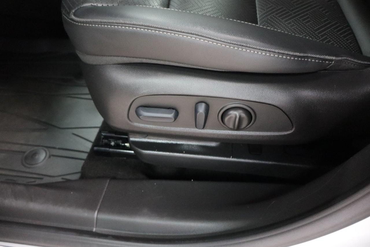 Used 2023 Buick Encore GX Essence w/ Experience Buick Package AWD/4WD image 10