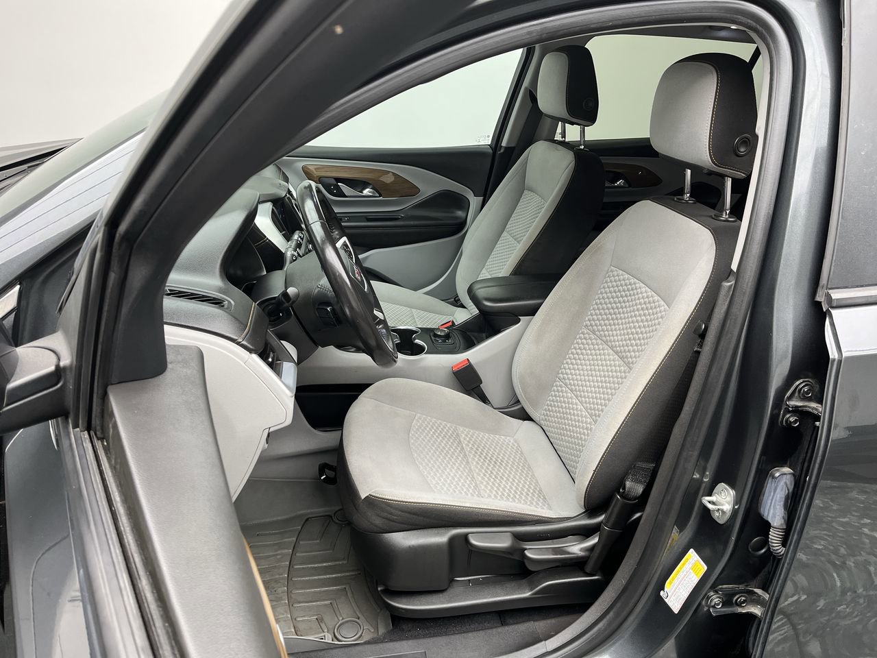 Used 2021 GMC Terrain SLE AWD/4WD image 8