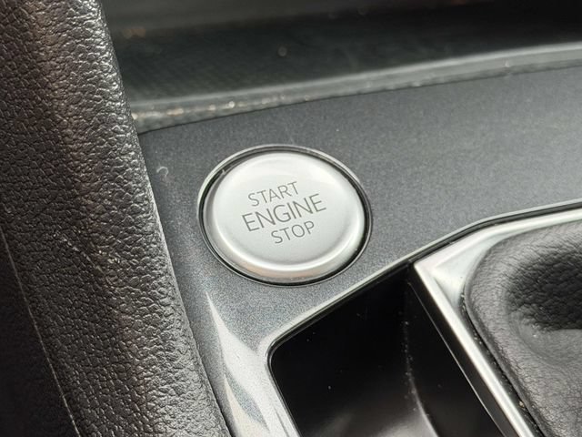 Certified 2024 Volkswagen Tiguan SE AWD/4WD image 31