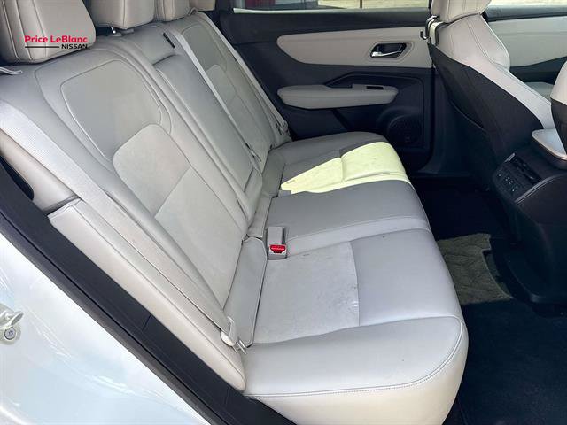 Used 2025 Nissan Ariya FWD image 9