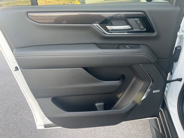 New 2026 GMC Yukon XL Elevation image 17