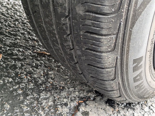 Used 2024 Buick Encore GX Sport Touring image 12