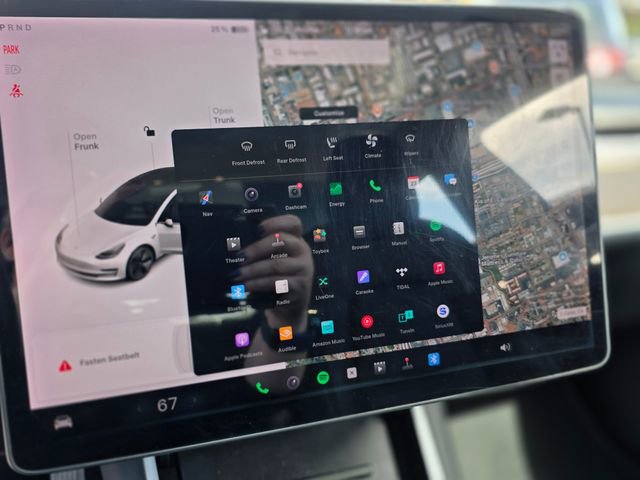 Used 2018 Tesla Model 3 Long Range image 22