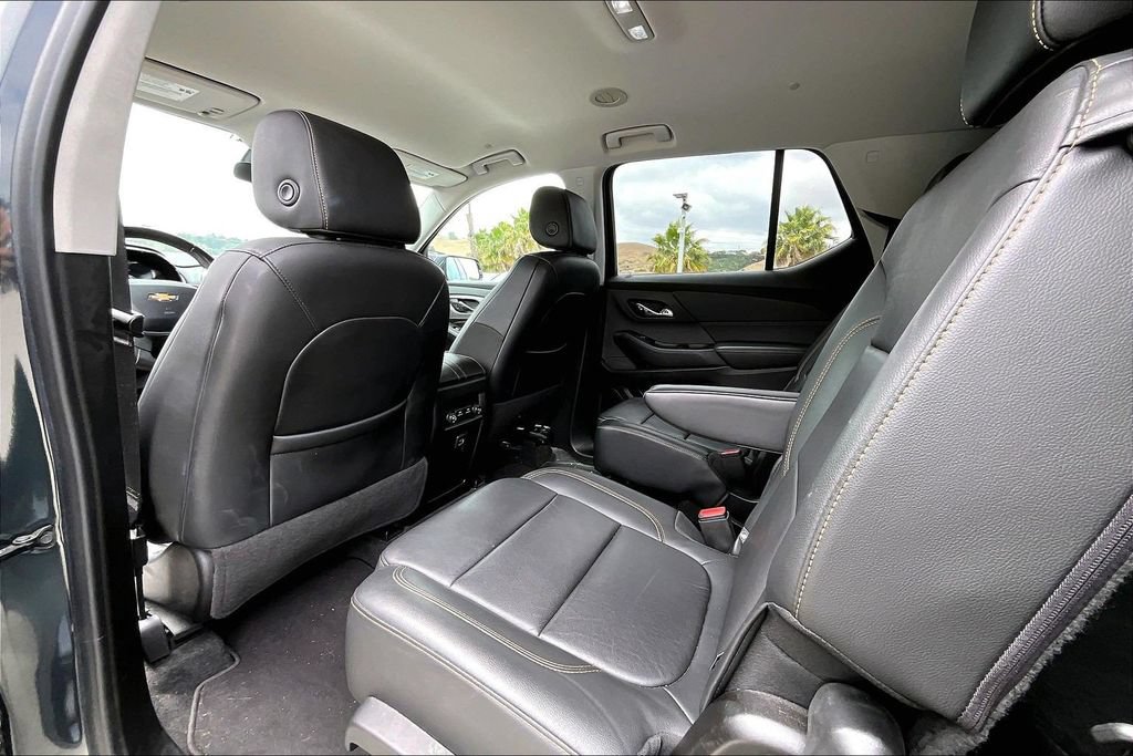 Used 2019 Chevrolet Traverse LT w/ LPO, Cargo Package FWD image 16