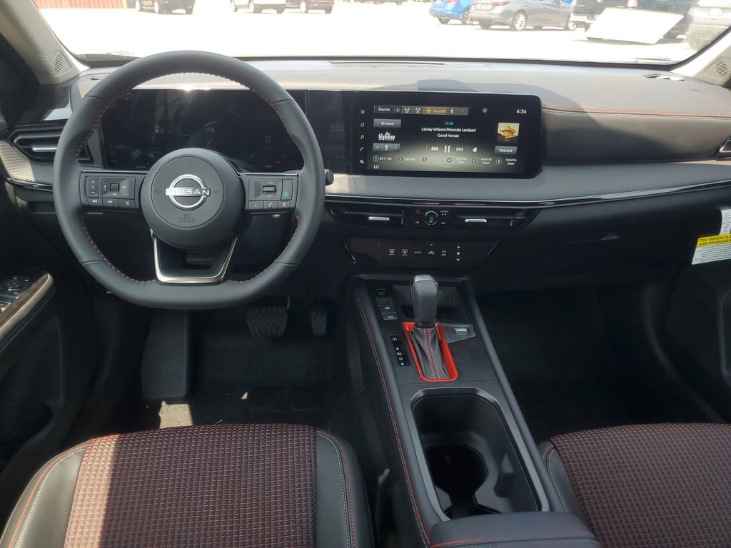 New 2025 Nissan Kicks SR AWD/4WD image 25