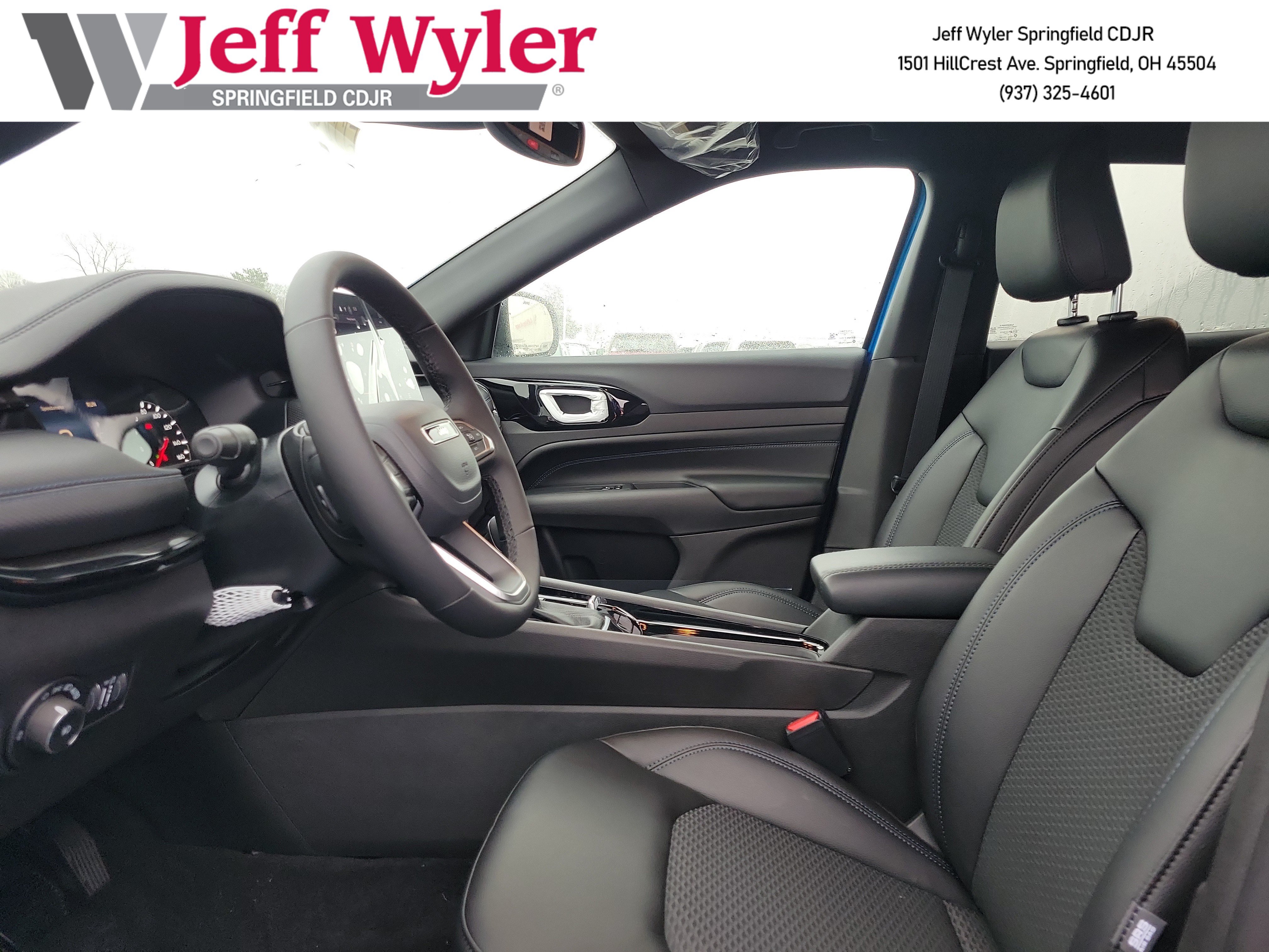 New 2026 Jeep Compass Latitude AWD/4WD image 15
