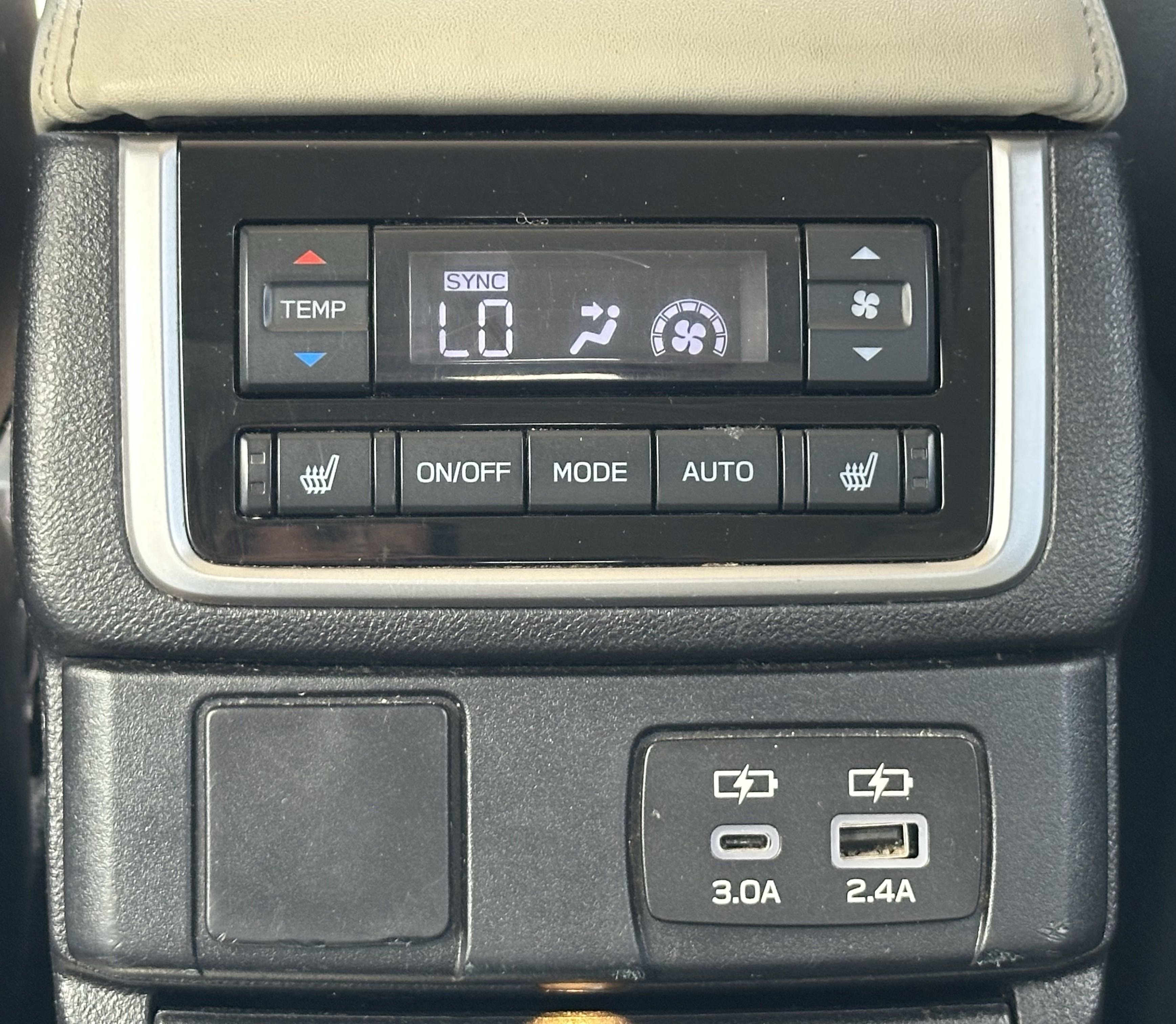 Used 2023 Subaru Ascent Limited w/ Technology Package image 21