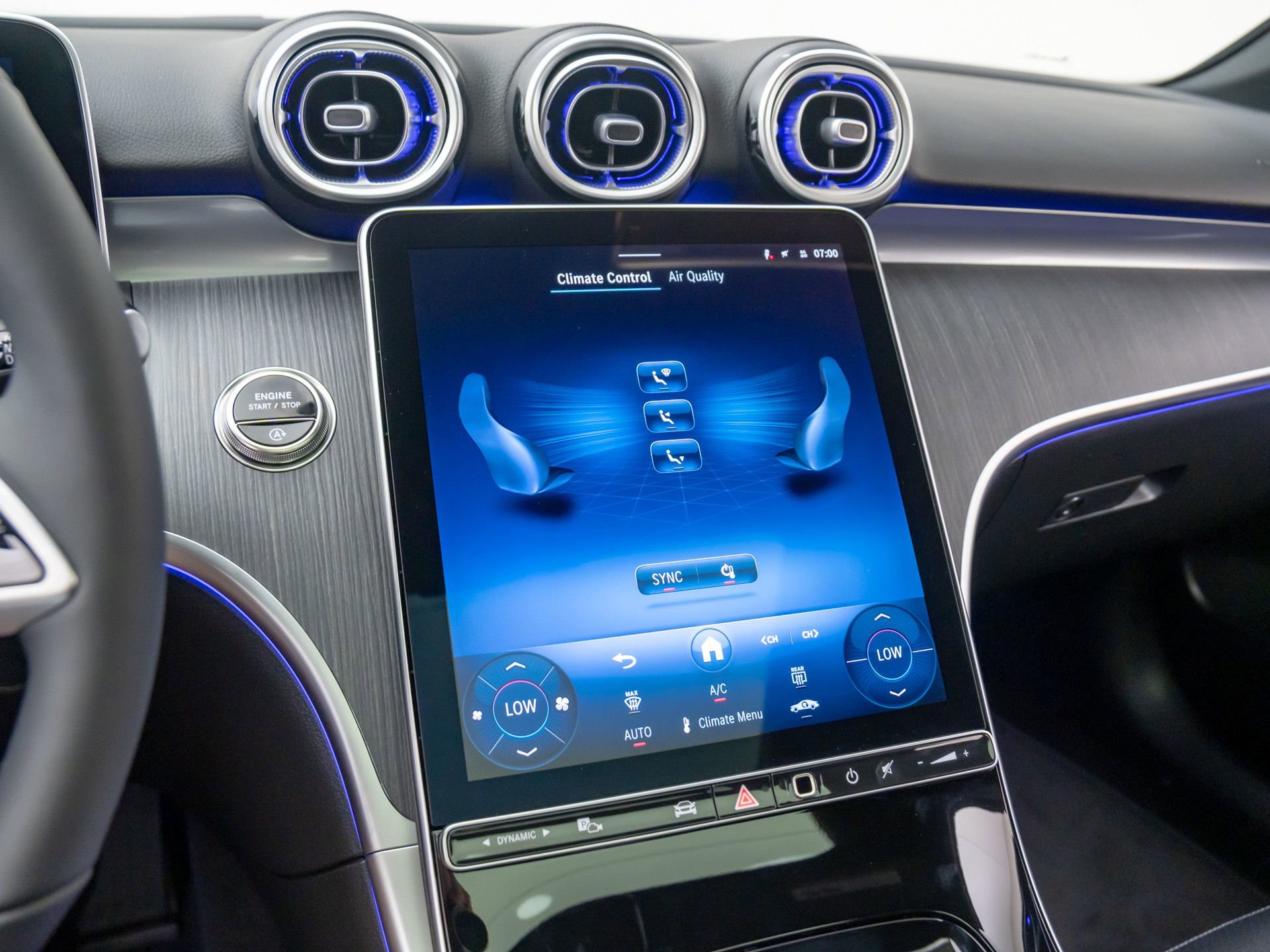 New 2025 Mercedes-Benz C 300 4MATIC Sedan image 26