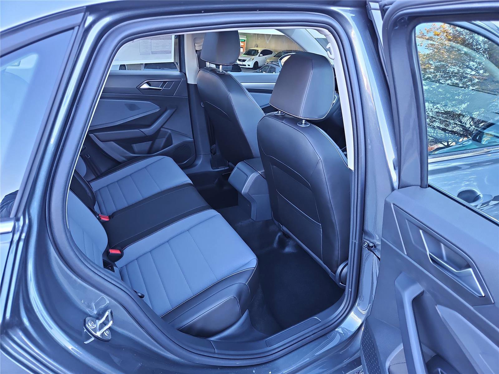 New 2026 Volkswagen Jetta SE image 31