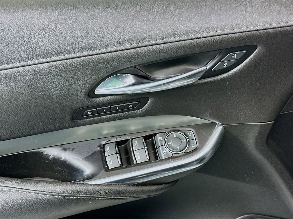 Used 2019 Cadillac XT4 Premium Luxury image 17