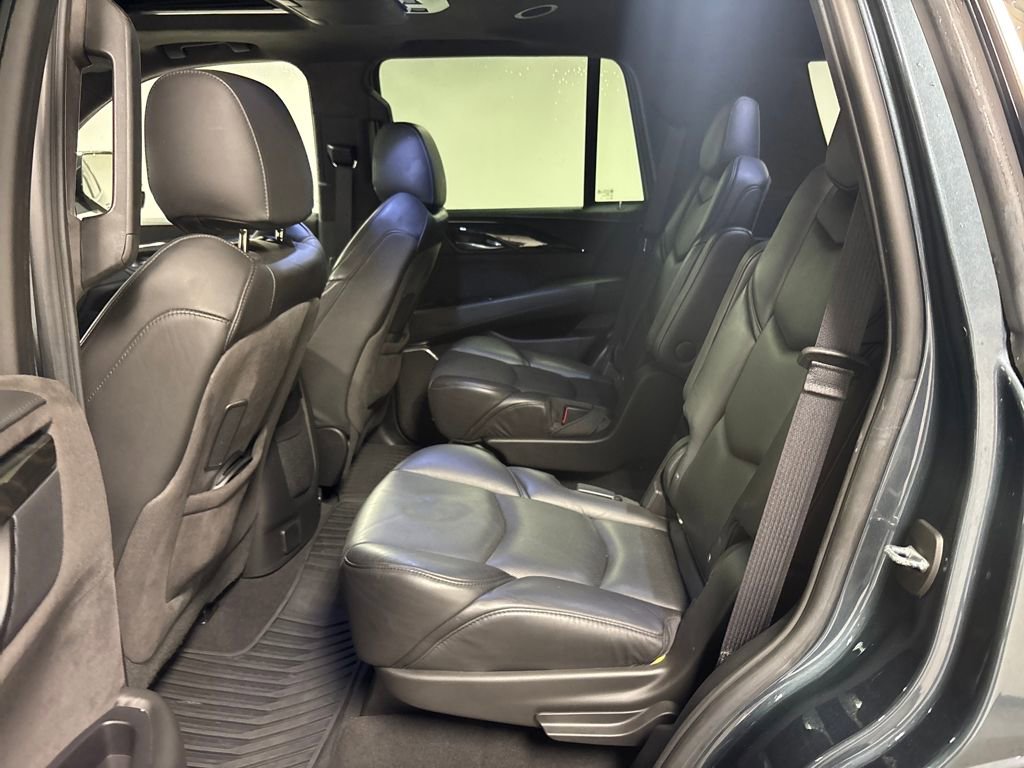 Certified 2020 Cadillac Escalade Platinum image 31