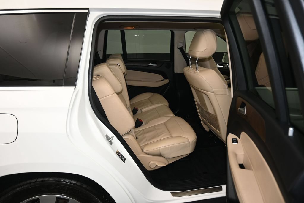 Used 2018 Mercedes-Benz GLS 450 4MATIC image 52
