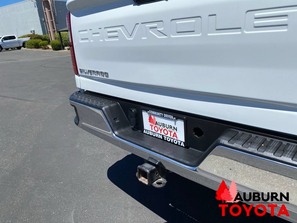 Used 2024 Chevrolet Silverado 2500 LT AWD/4WD image 11