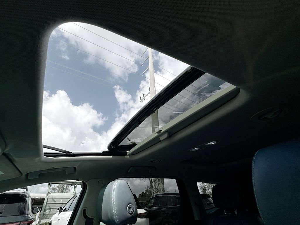 Used 2020 Buick Enclave Essence image 21