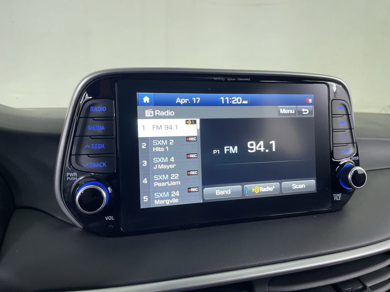 Used 2020 Hyundai Tucson Ultimate w/ Cargo Package AWD/4WD image 15