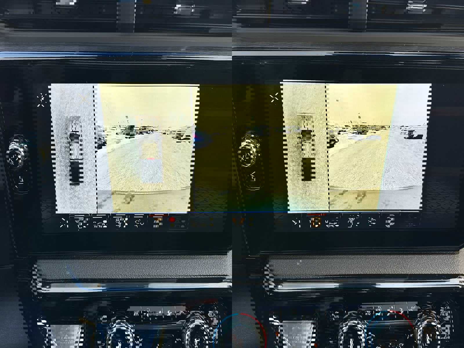 New 2026 GMC Sierra 2500 AT4 w/ AT4 Premium Plus Package image 29