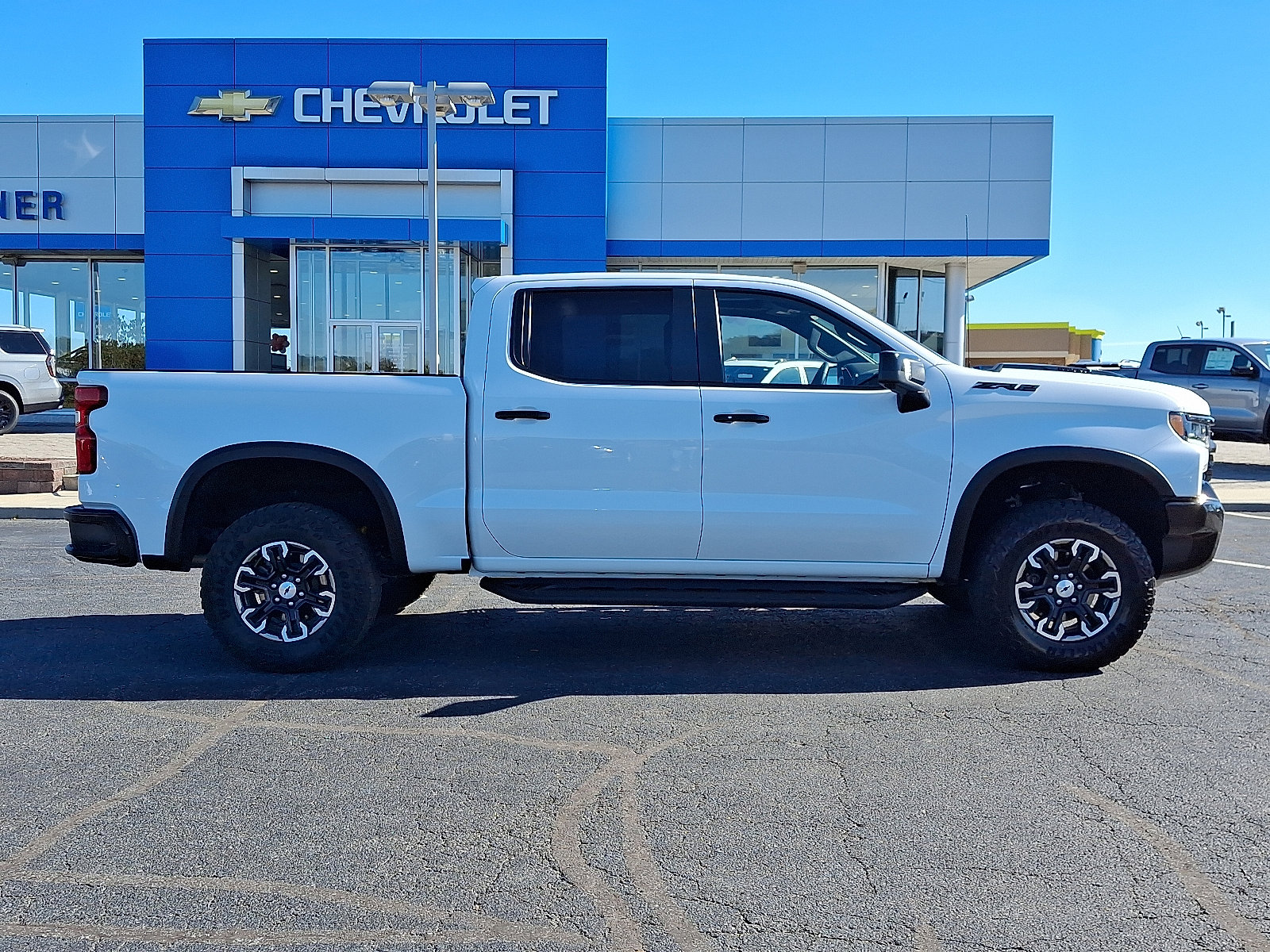 Certified 2024 Chevrolet Silverado 1500 ZR2 w/ Technology Package image 7