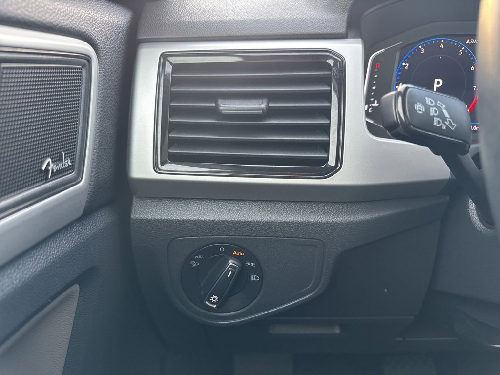 Used 2021 Volkswagen Atlas Cross Sport SEL Premium image 40