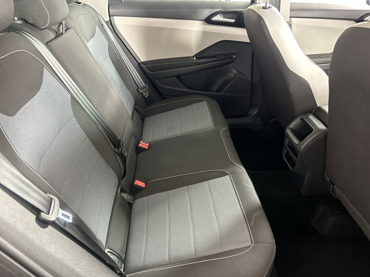 Used 2025 Volkswagen Taos S AWD/4WD image 24