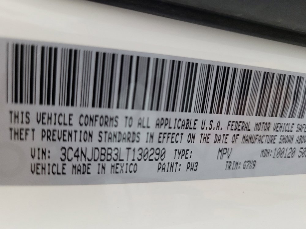 Used 2020 Jeep Compass Latitude image 33