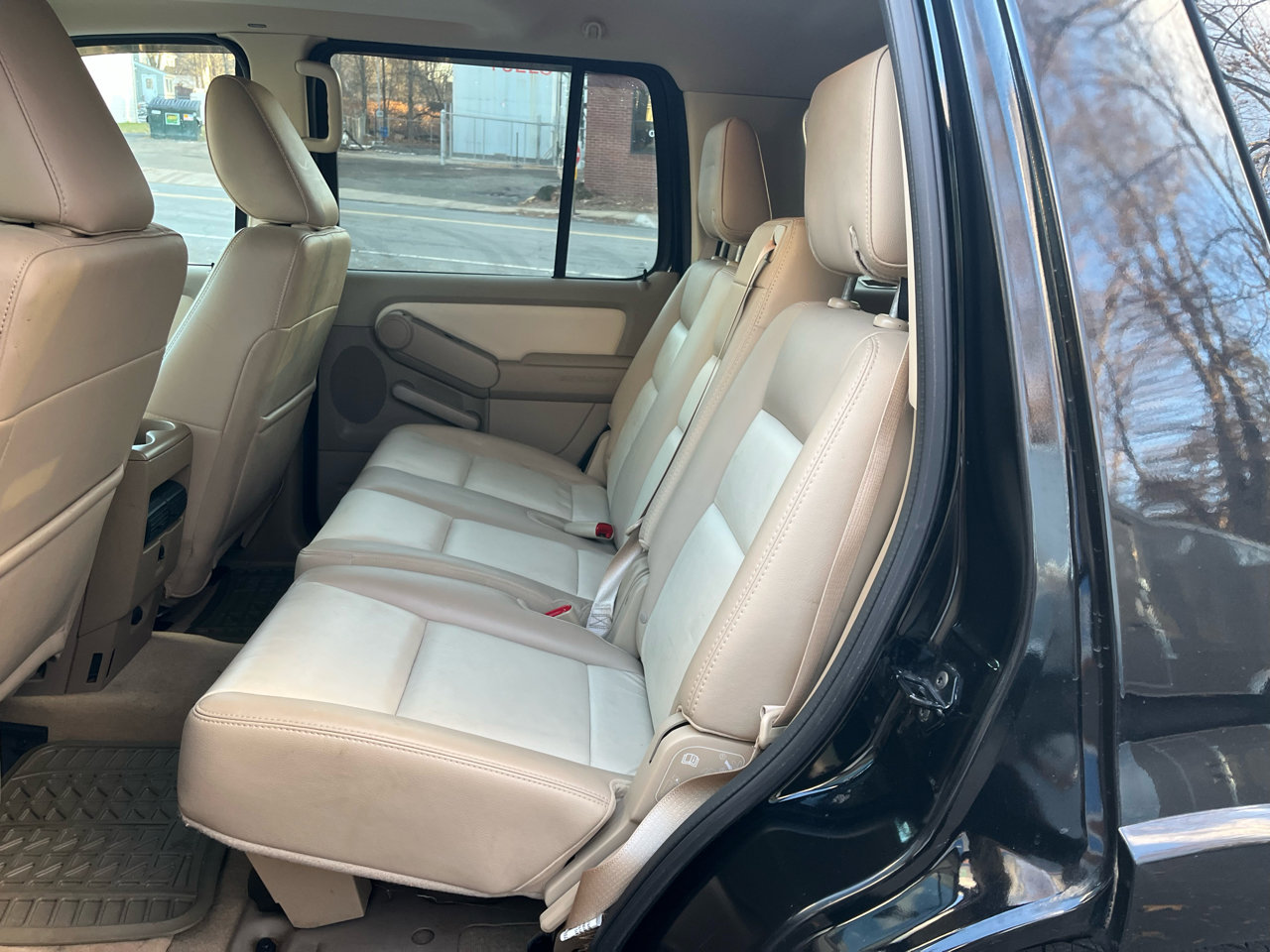 Used 2010 Ford Explorer XLT image 20