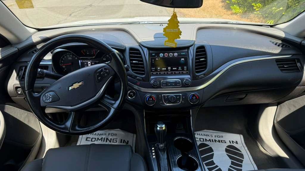 Used 2018 Chevrolet Impala LT FWD image 16