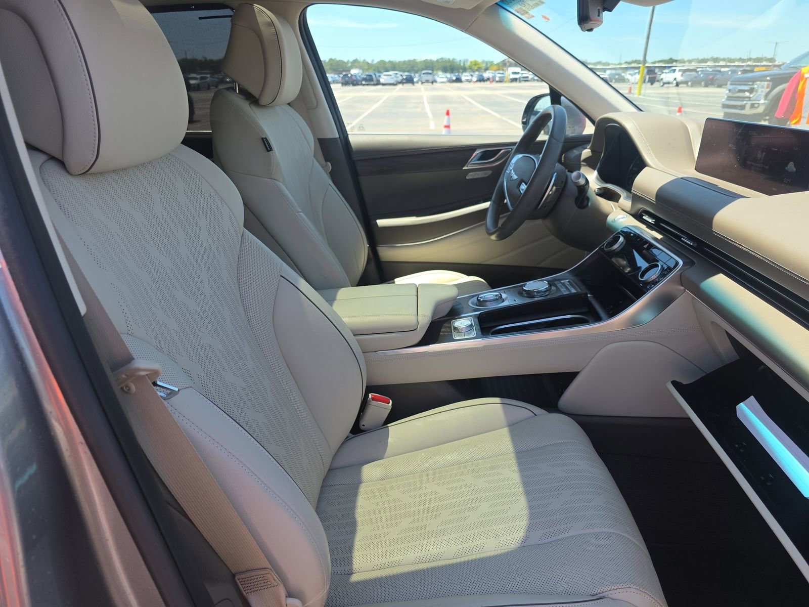 Used 2024 Genesis GV80 2.5T w/ Advanced Package AWD/4WD image 2