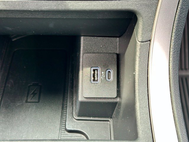 Used 2024 Ford Edge ST-Line AWD/4WD image 30
