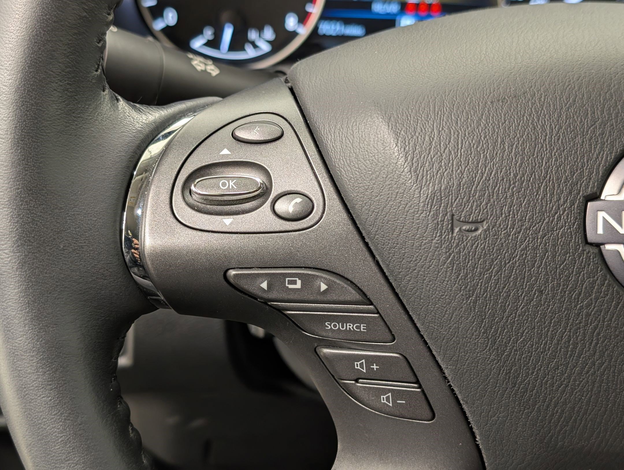 Used 2024 Nissan Murano Platinum w/ Cargo Package image 18