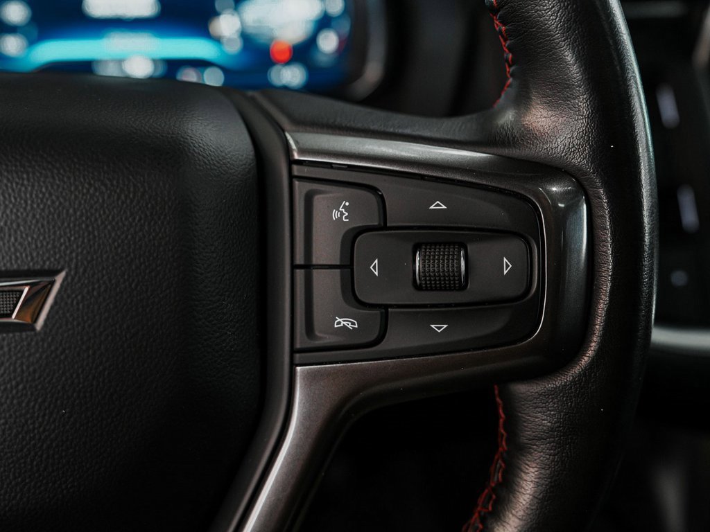 Used 2022 Chevrolet Suburban RST w/ Sport Performance Package image 26