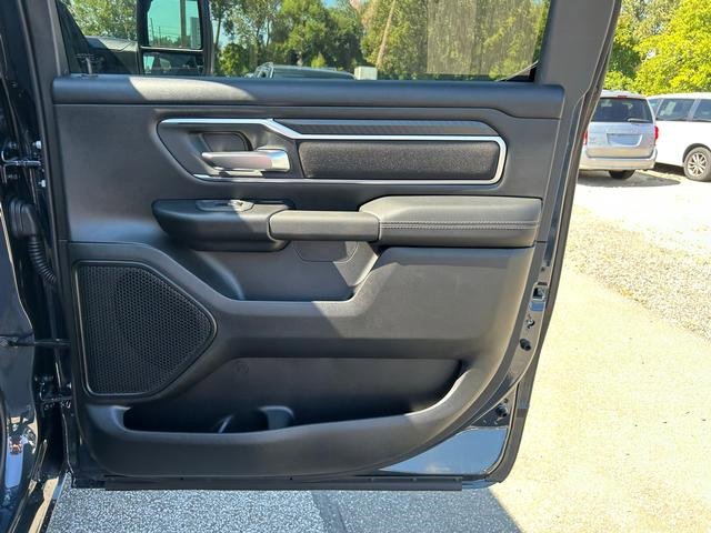 New 2026 RAM 1500 4x4 Crew Cab image 27