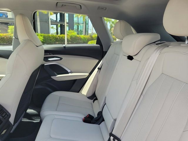 Certified 2025 Audi Q5 Premium w/ Premium Plus AWD/4WD image 11
