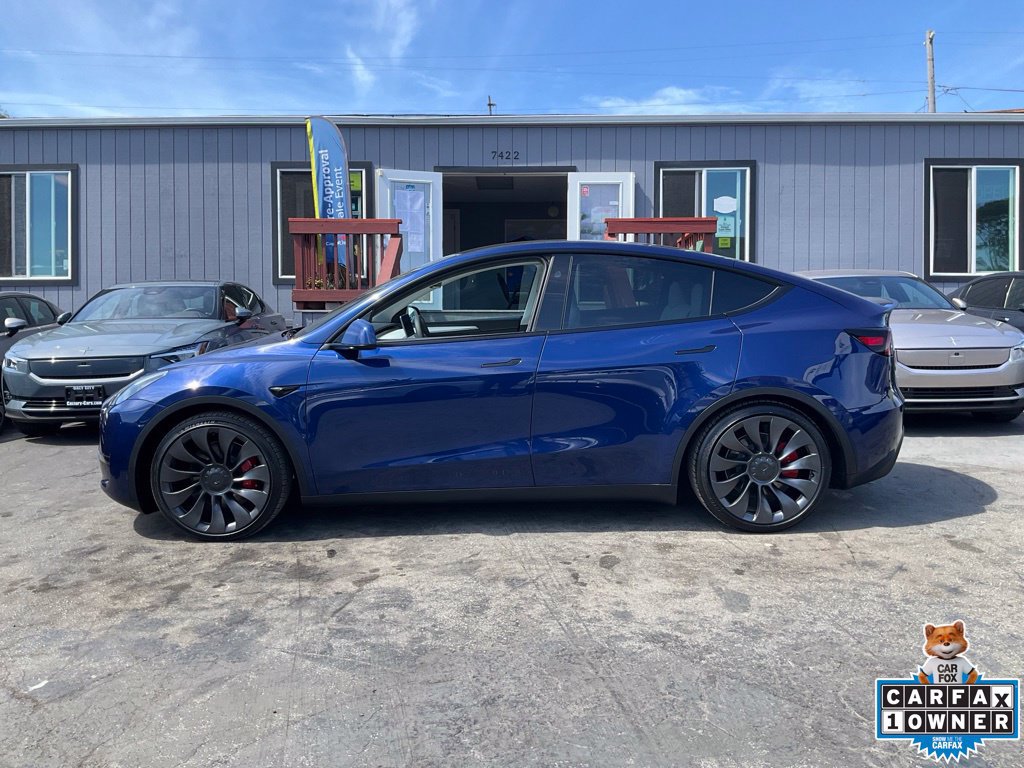 Used 2024 Tesla Model Y Performance AWD/4WD image 5